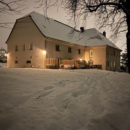 Farmhouse Eckartsberg Im Zittauer Gebirge - Ferienwohnung Mit 2 Schlafzimmern, Terrasse Und Wallbox Mittelherwigsdorf Eksteriør billede